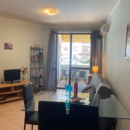 Private Apartments In Apolon 拉夫达 外观 照片