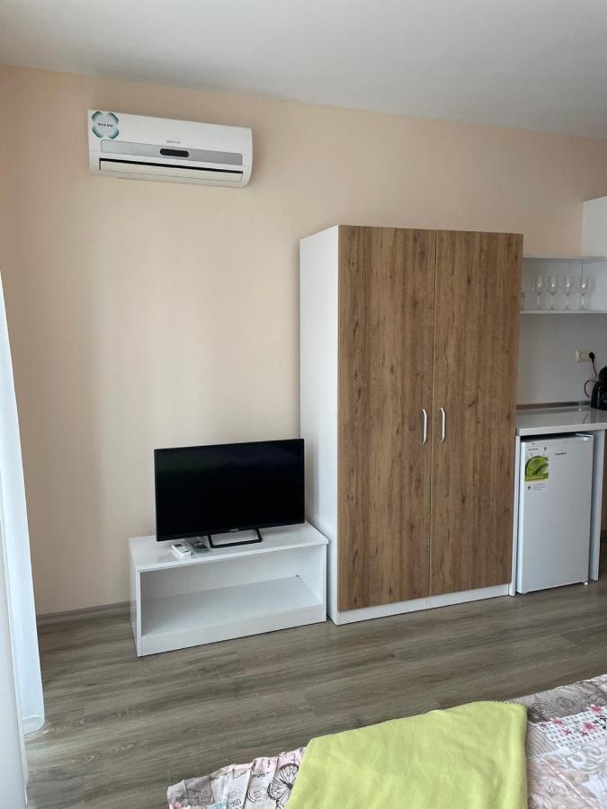 Private Apartments In Apolon 拉夫达 外观 照片