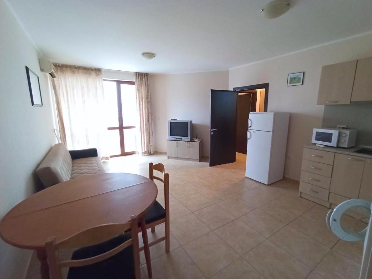 Private Apartments In Apolon 拉夫达 外观 照片