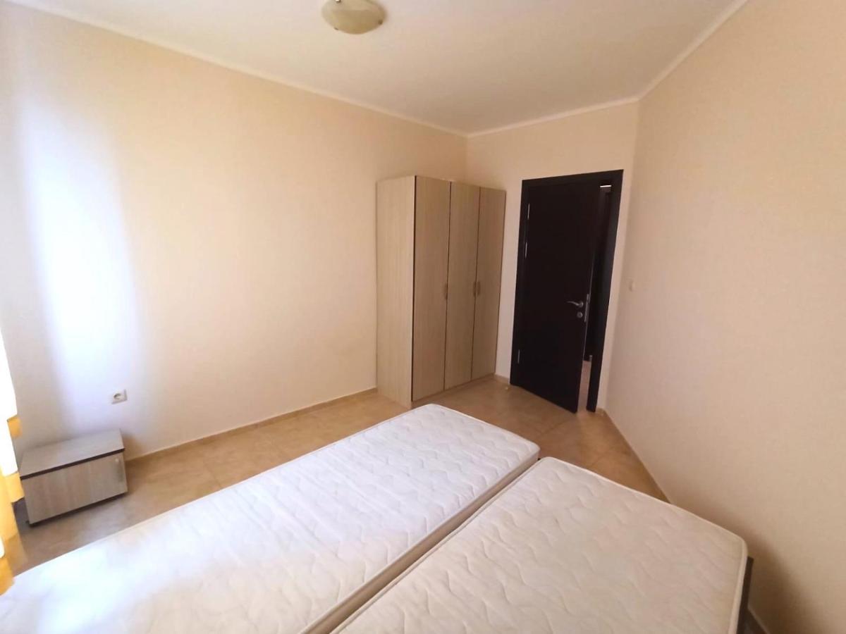 Private Apartments In Apolon 拉夫达 外观 照片