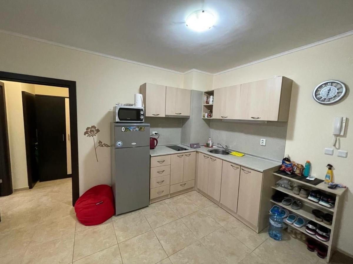 Private Apartments In Apolon 拉夫达 外观 照片