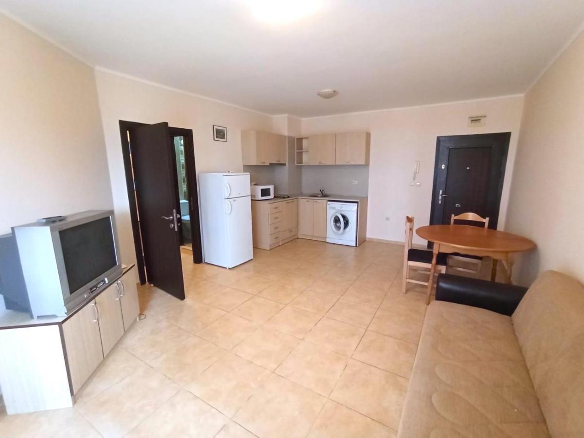 Private Apartments In Apolon 拉夫达 外观 照片