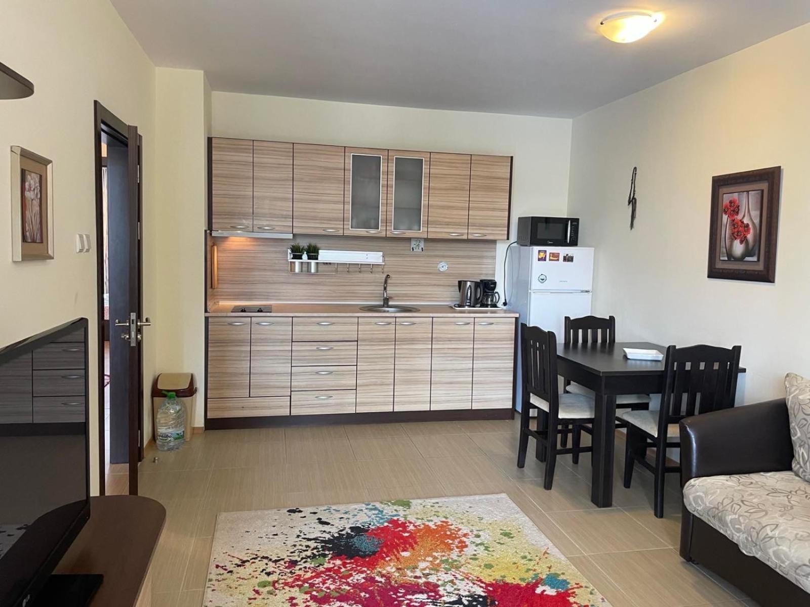 Private Apartments In Apolon 拉夫达 外观 照片